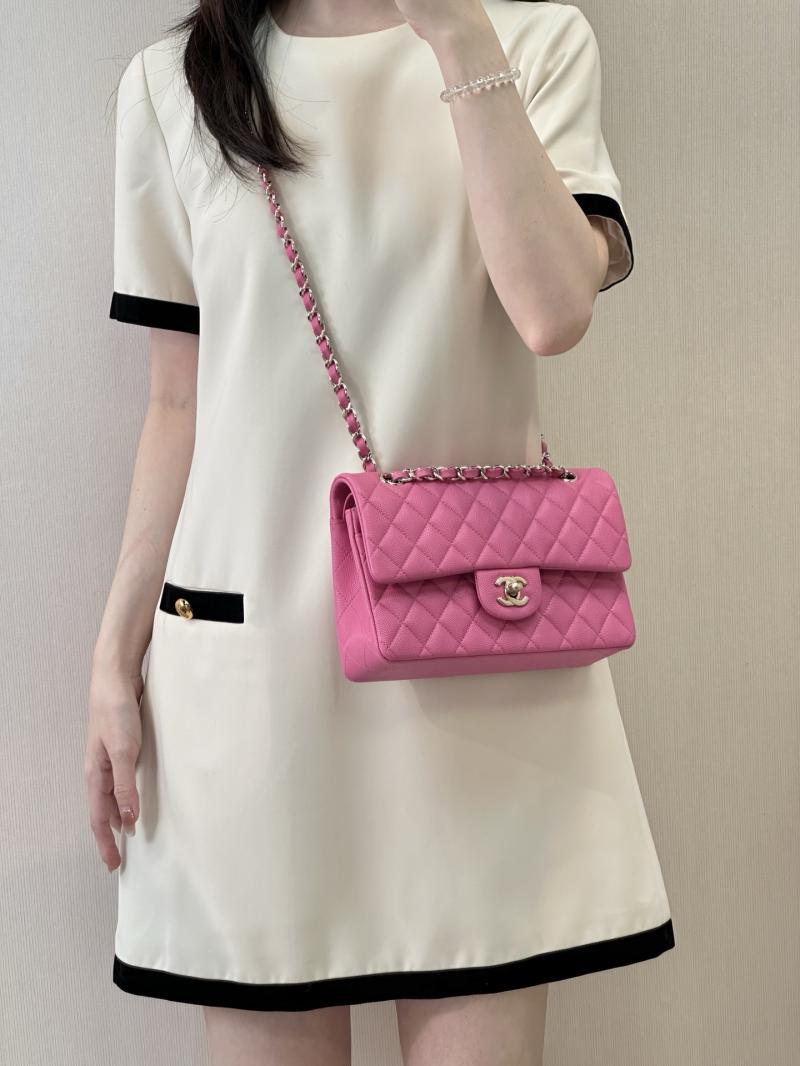 Small Chanel Grained Calfskin Flap Bag Rose A01117