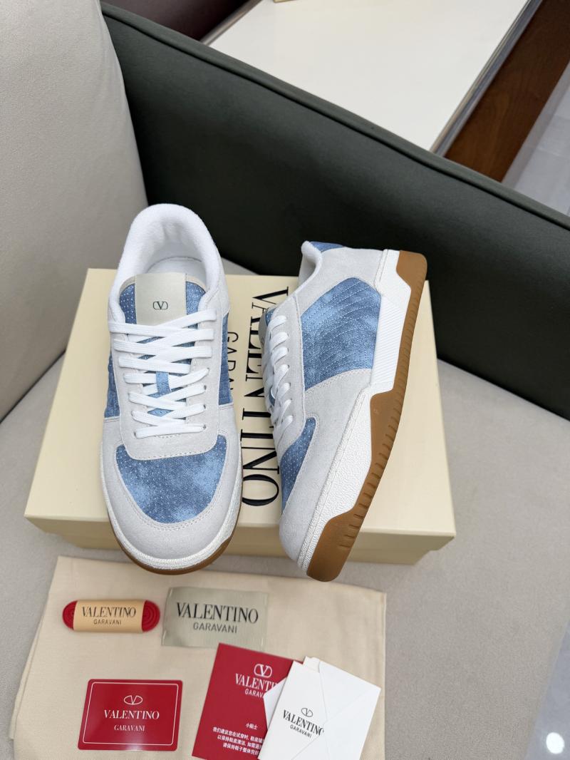Valentino Sneakers DCB121927