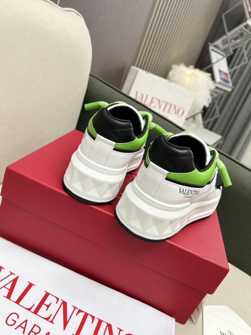 Valentino Unisex Sneakers DCB121934