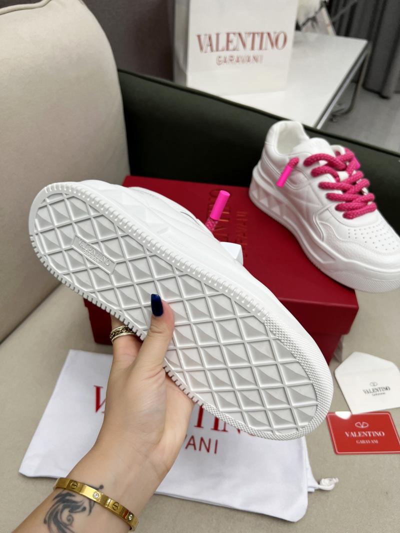 Valentino Unisex Sneakers DCB121938