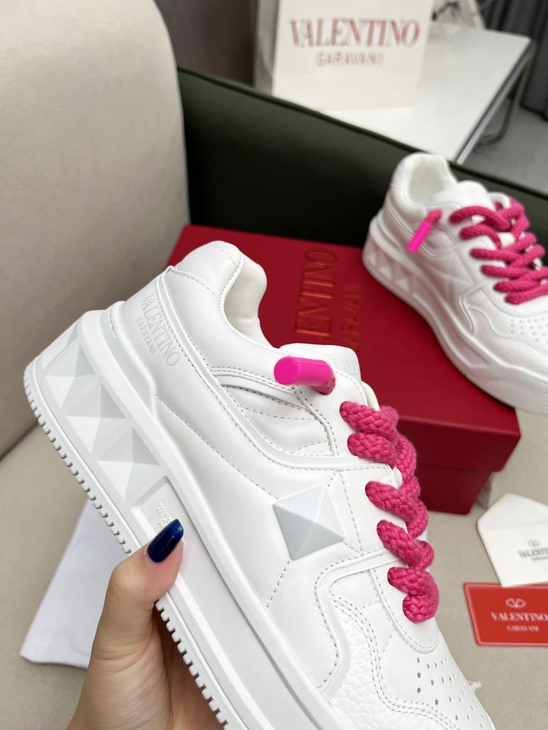 Valentino Unisex Sneakers DCB121938