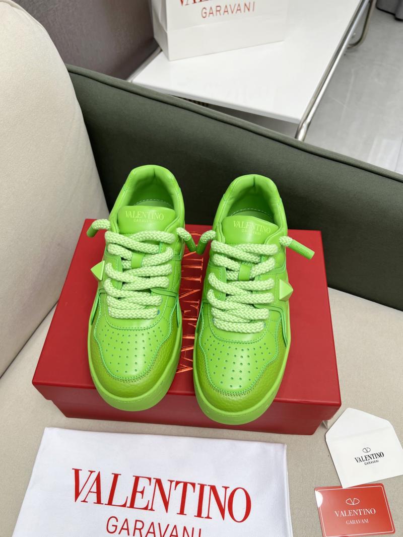 Valentino Unisex Sneakers DCB121939