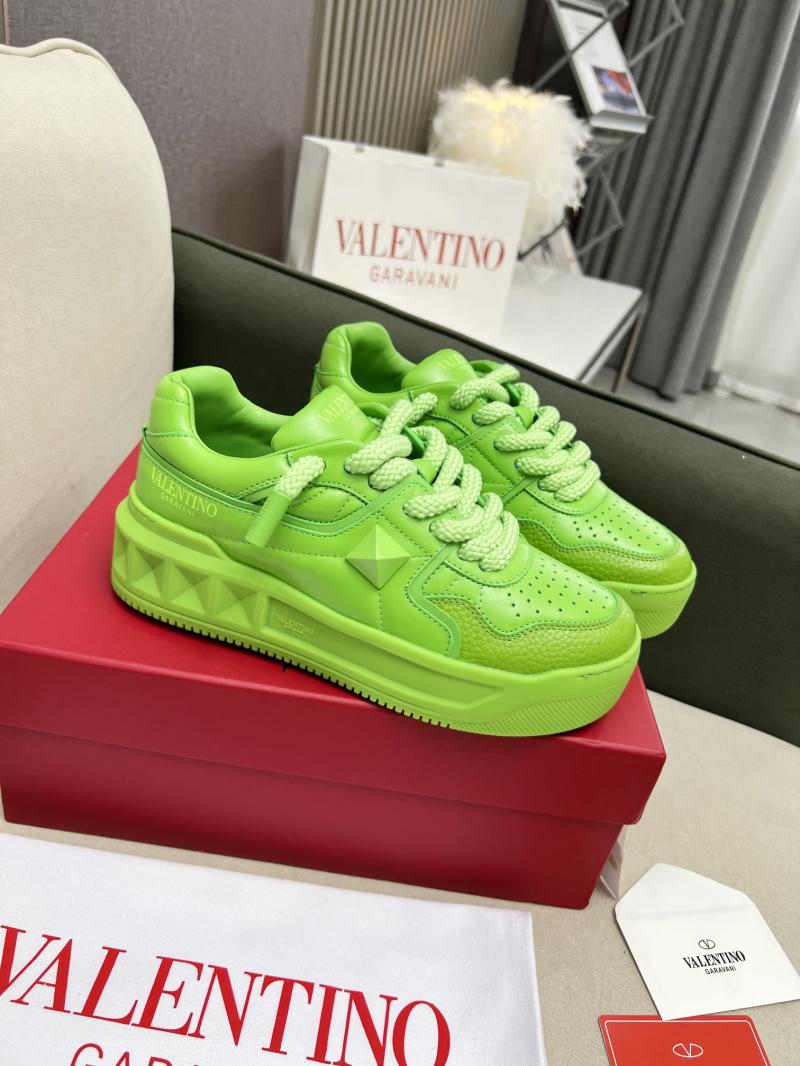 Valentino Unisex Sneakers DCB121939