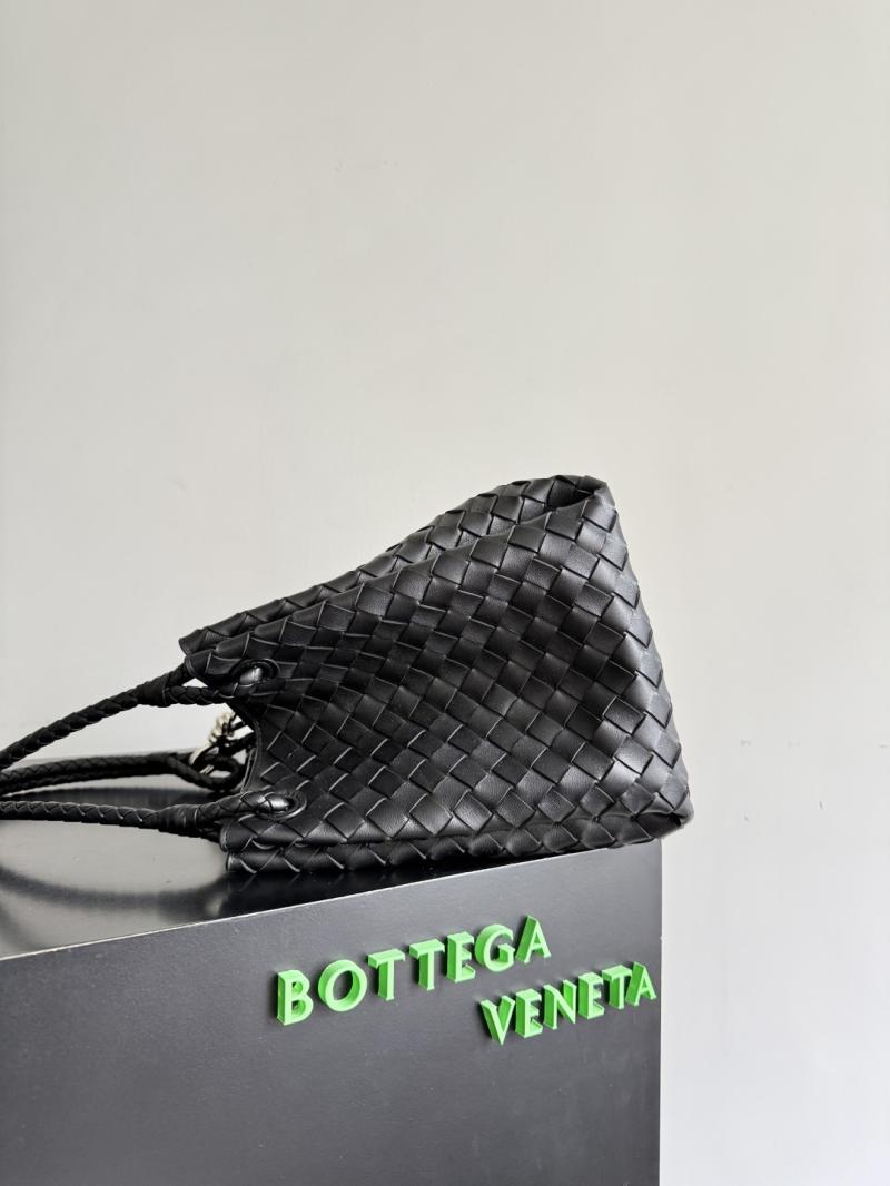 Bottega Veneta Large Parachute Black 796571