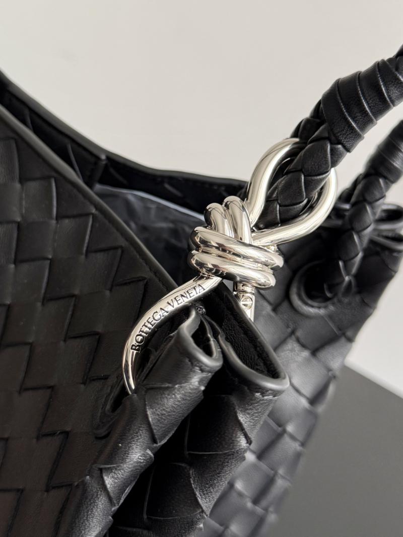 Bottega Veneta Large Parachute Black 796571