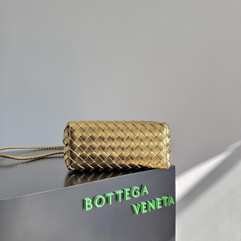 Bottega Veneta Small Andiamo Gold 743568