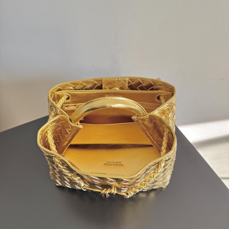 Bottega Veneta Small Andiamo Gold 743568