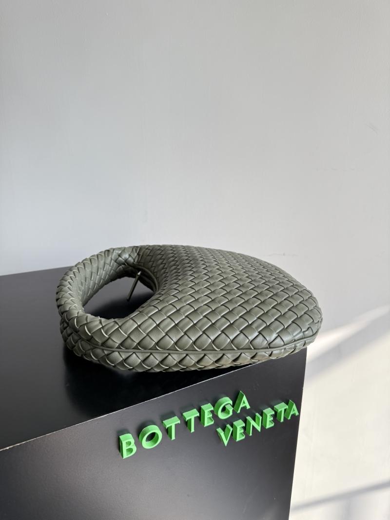 Bottega Veneta Small Veneta Pickle 856736