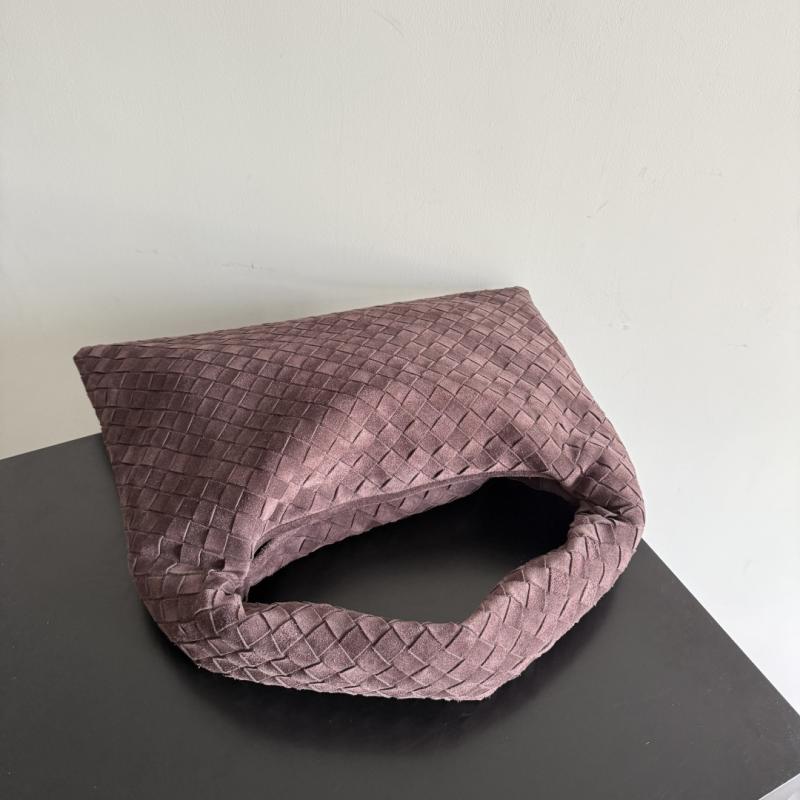 Bottega Veneta Suede Hop Fondant 796262