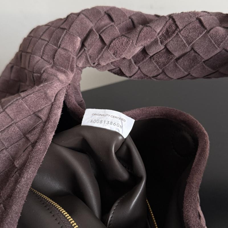 Bottega Veneta Suede Hop Fondant 796262