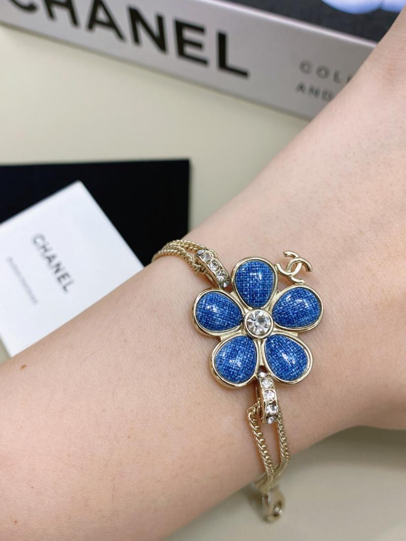 Chanel Bracelet YCB122936