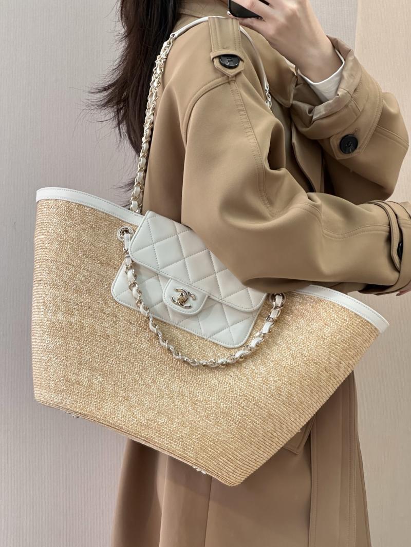 Chanel Braided Straw Large Tote White AS5952