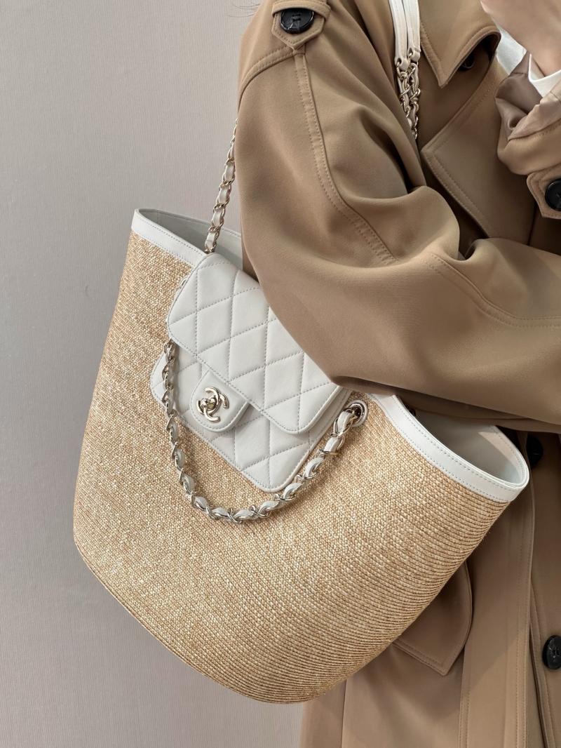Chanel Braided Straw Large Tote White AS5952