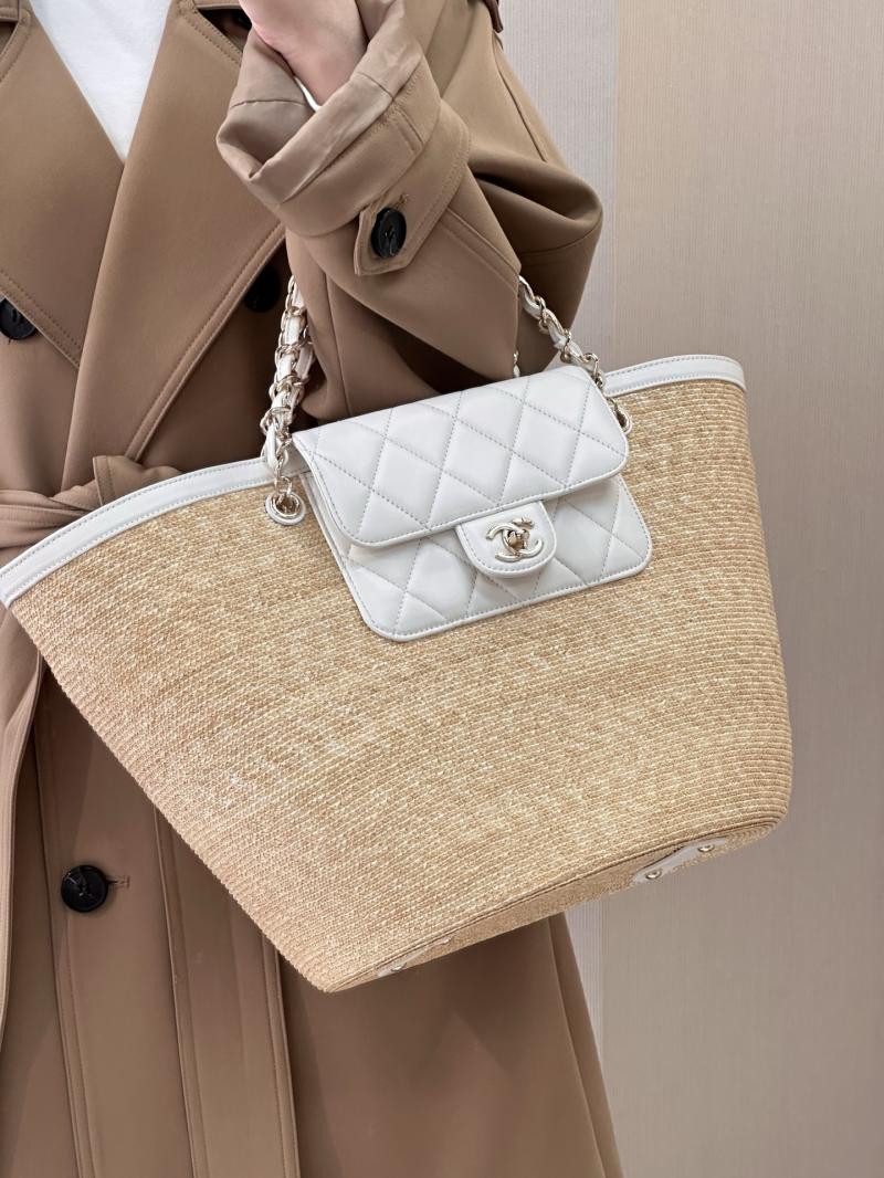 Chanel Braided Straw Large Tote White AS5952