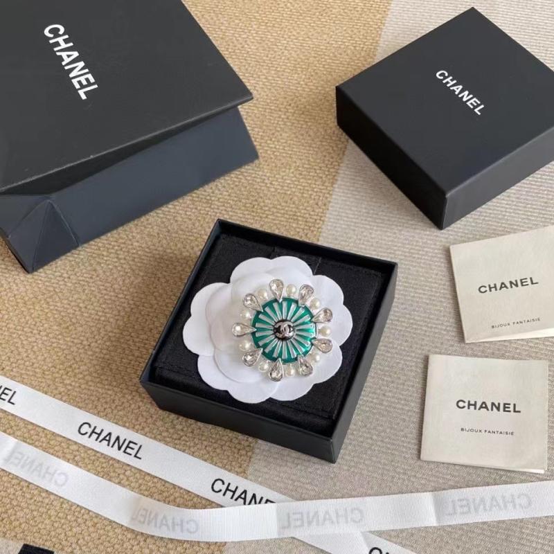 Chanel Brooch YCE11105