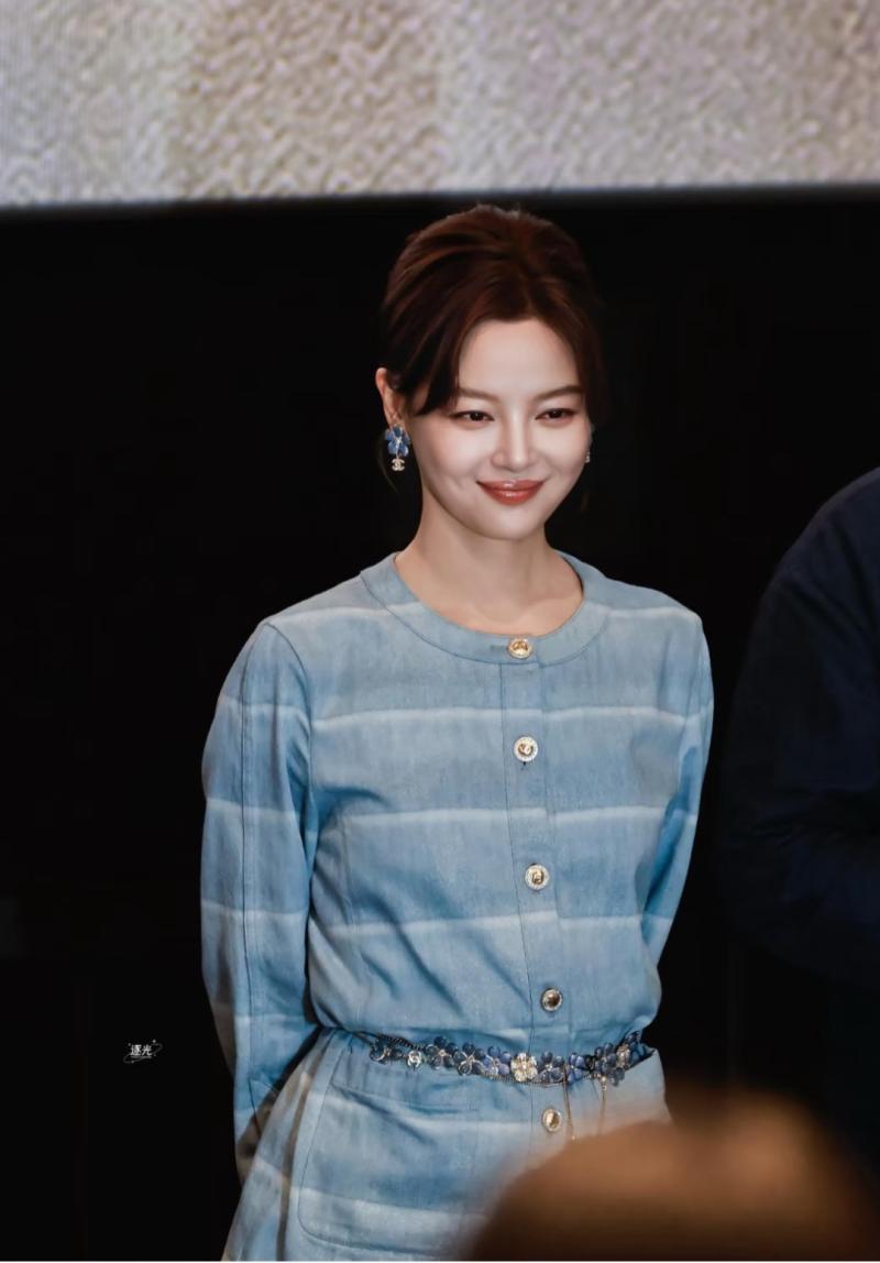 Chanel Earrings YCB122937