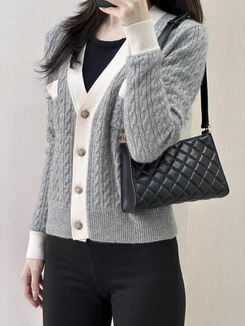 Chanel Lambskin Hobo Bag Black AS6045