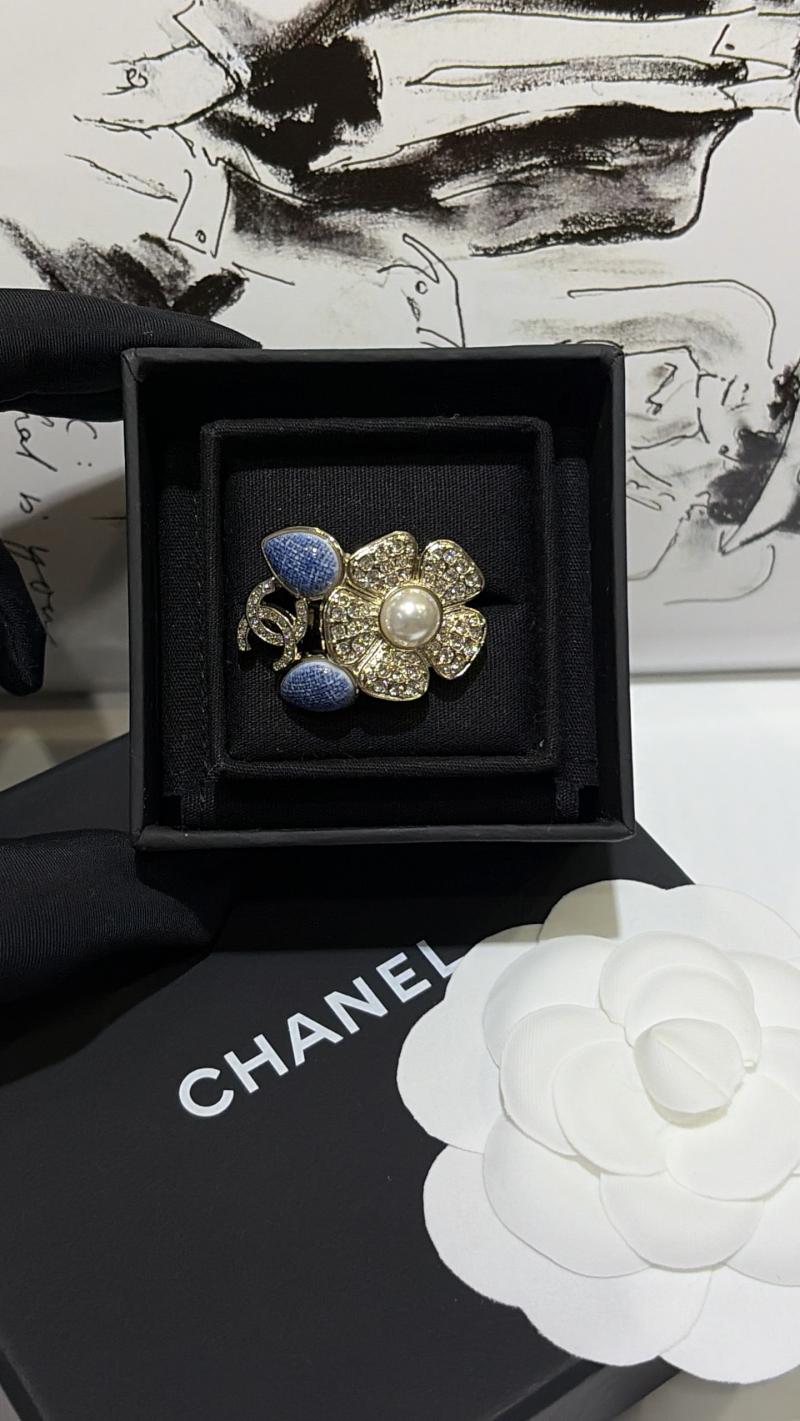 Chanel Ring YCB122941