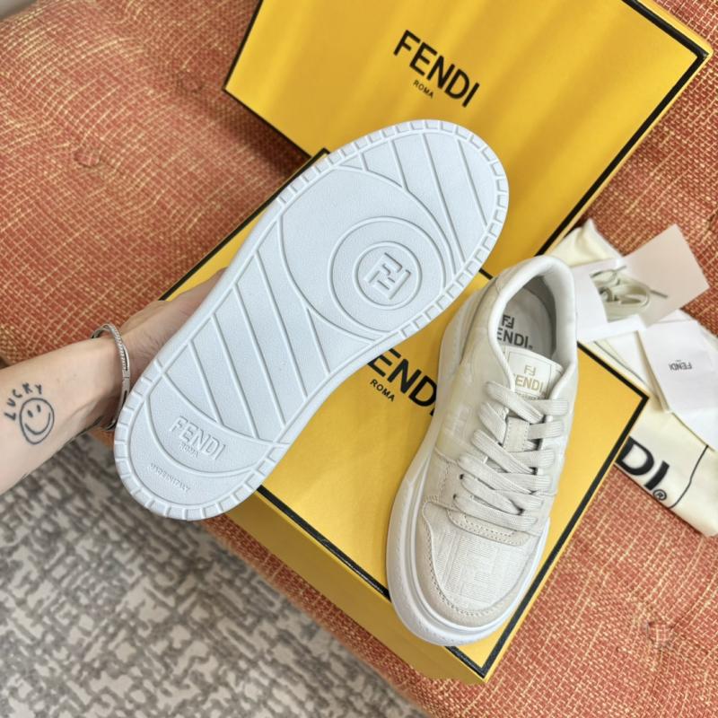 Fendi Unisex Sneakers LFS122807
