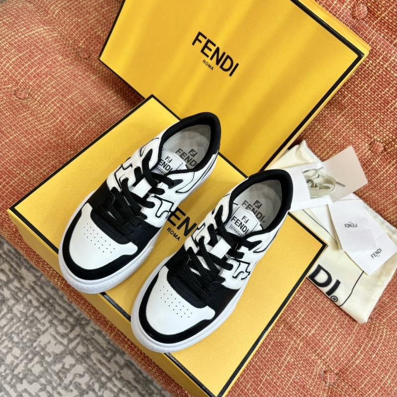 Fendi Unisex Sneakers LFS122811