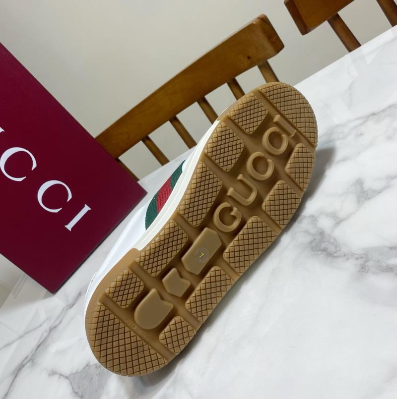 Gucci Unisex Sneakers DGU122903