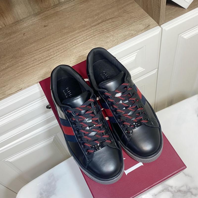 Gucci Unisex Sneakers DGU122904