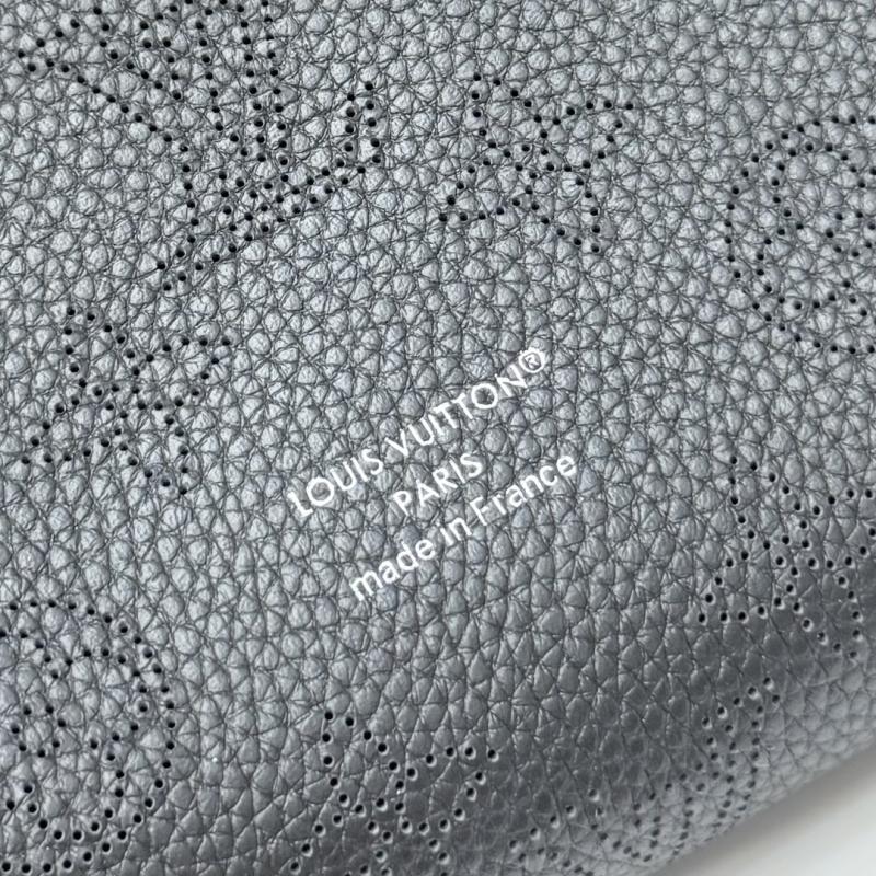 Louis Vuitton Boundless Black M13179