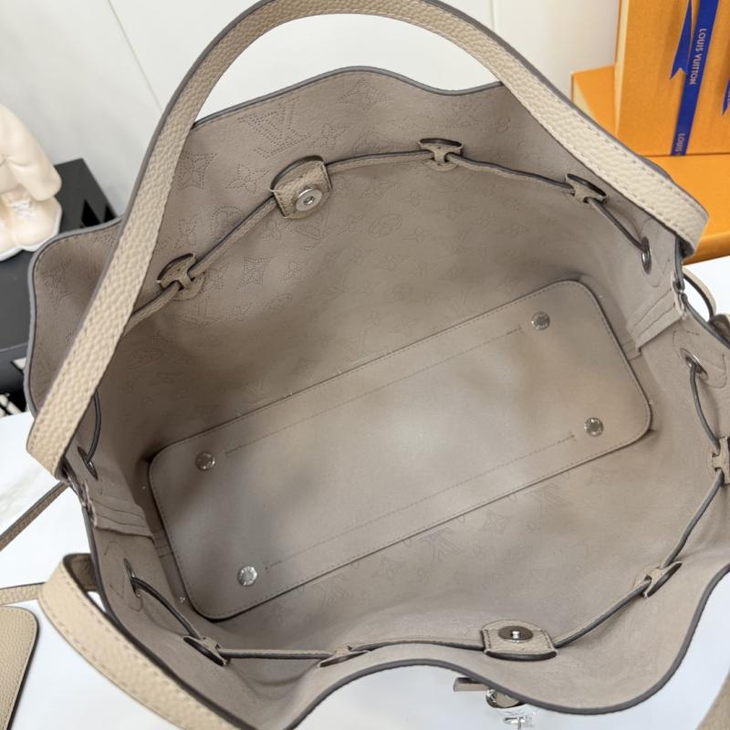 Louis Vuitton Boundless M13180