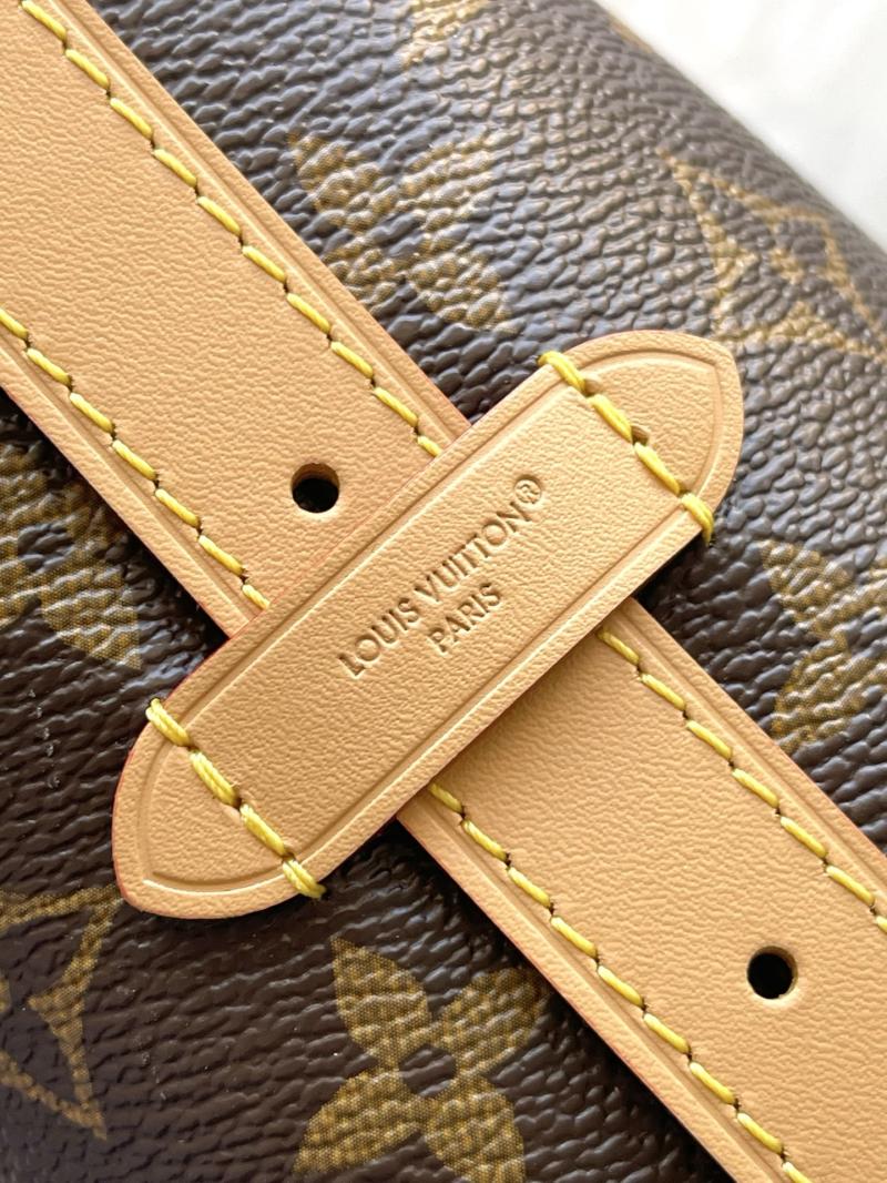 Louis Vuitton CarryAll East West M28101