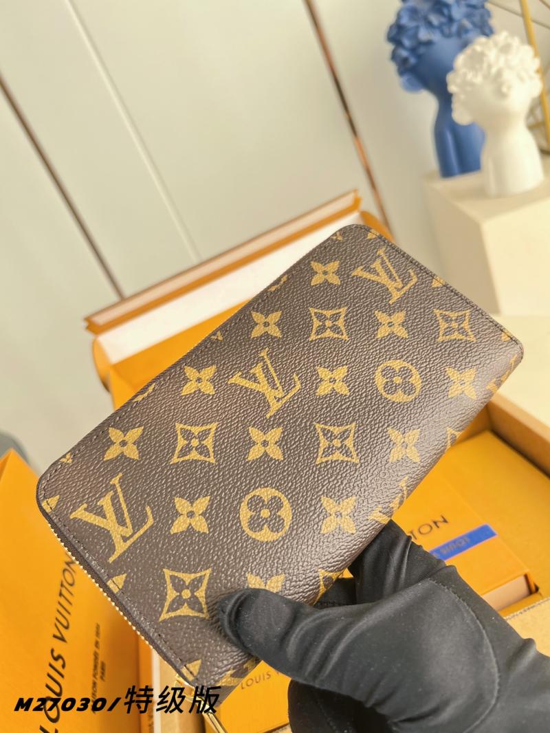 Louis Vuitton Zippy Wallet Gold M27029