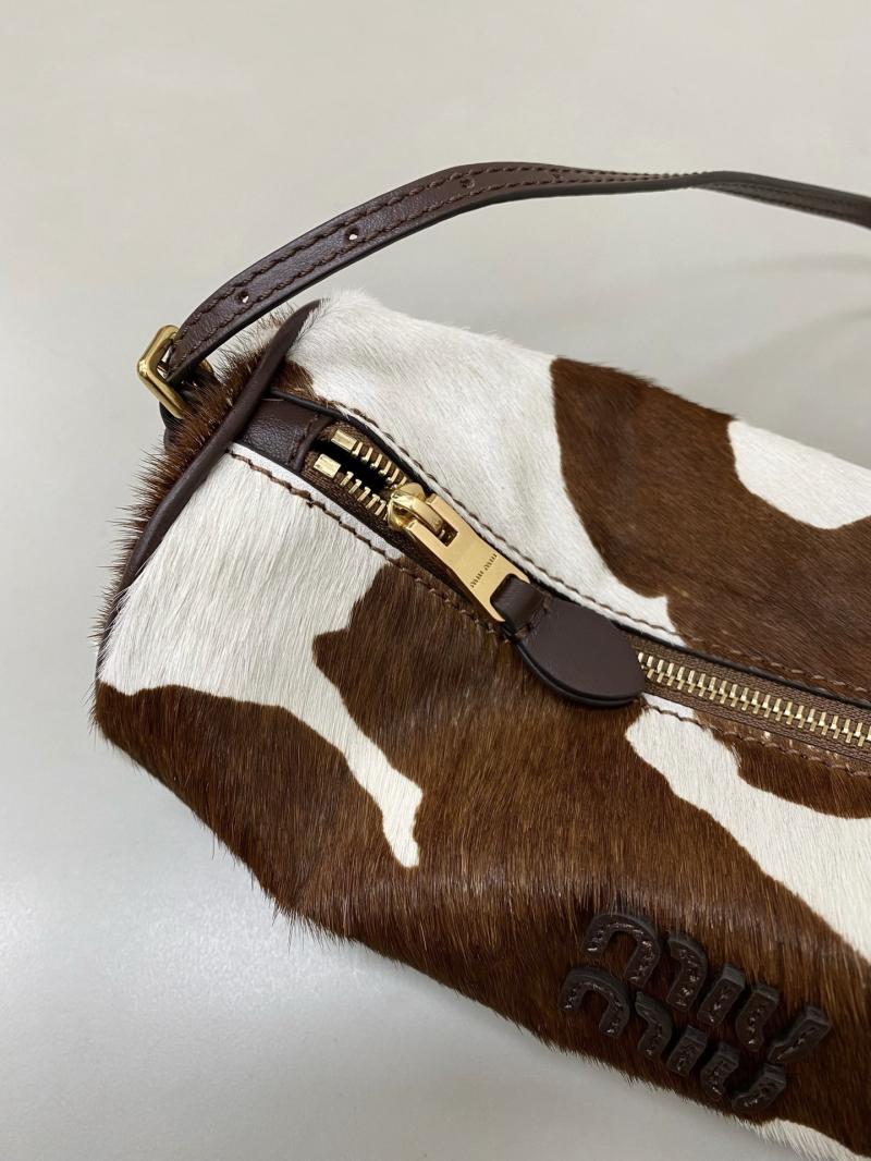 Miu Miu Printed leather pouch 5NE851
