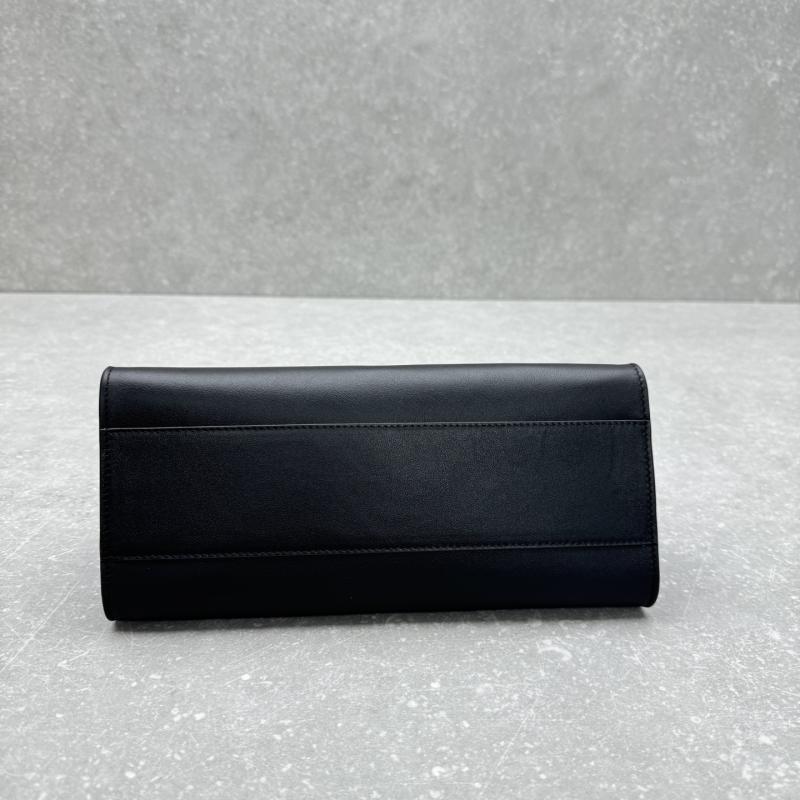 The Row Leather Peggy Clutch Black TR1879